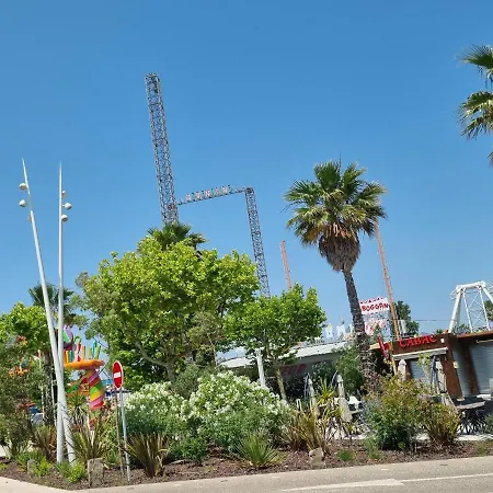 Cap D'agde Bord De Avec Piscine 阿格德