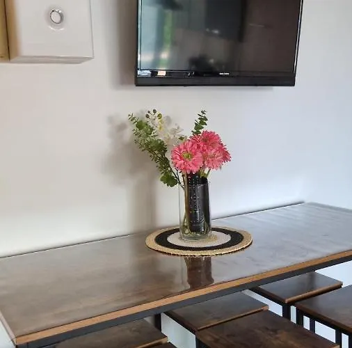 Cap D'agde Bord De Avec Piscine Агд